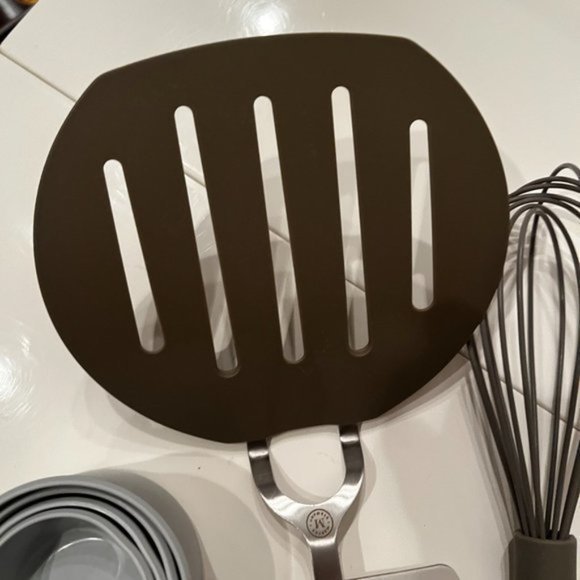 Pancake Breakfast Tools! X-Large Spatula + Whisk +Measuring Cups (new)(psup/x) - Picture 6 of 9